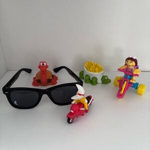 Vintage McDonalds Happy Meal Toys, 1980s/1990s: 5 items/toys; 6 pieces: